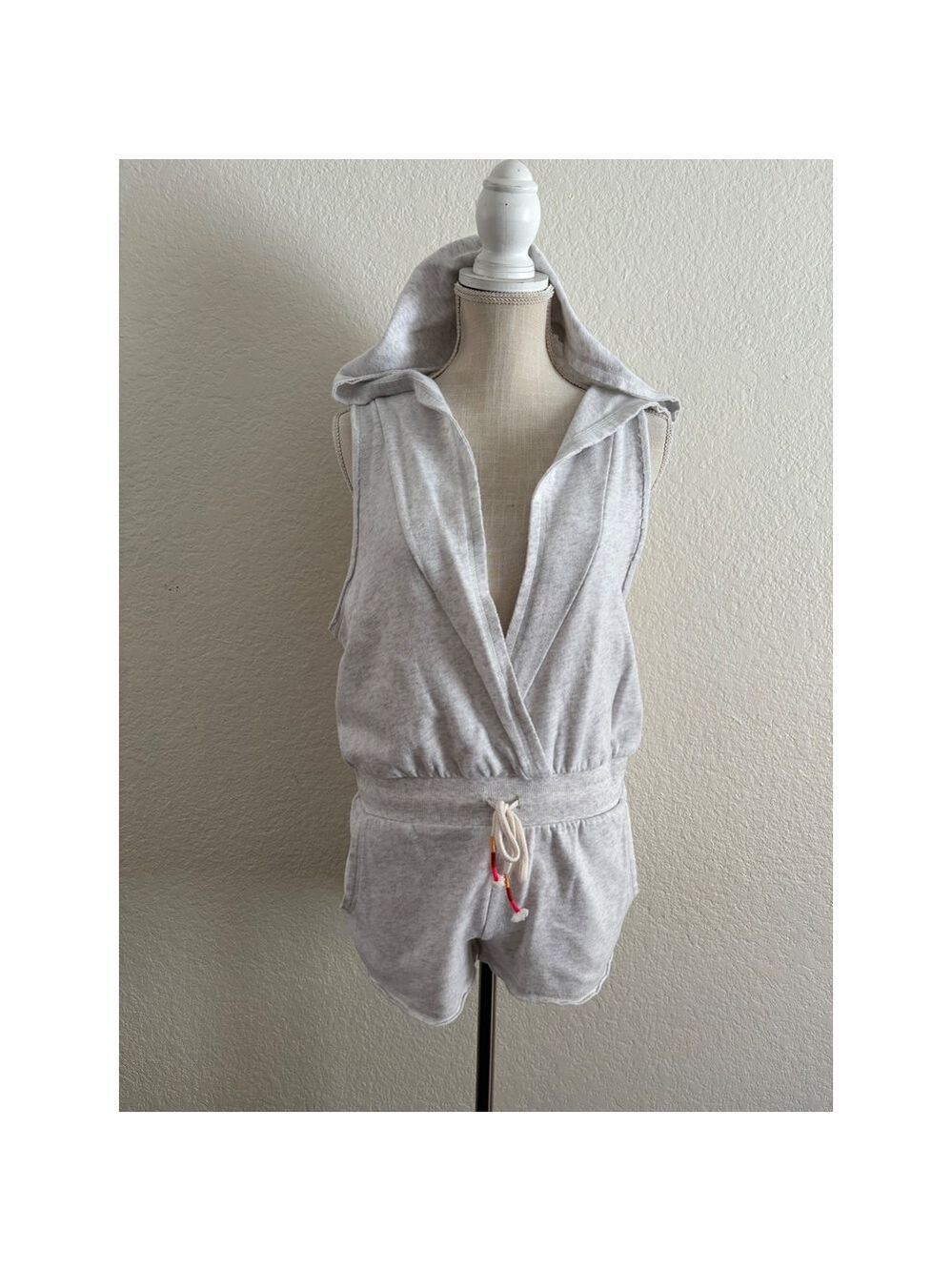 Victoria's Secret Romper Womens Small Gray Hooded Crochet Back Sleeveless Fleece